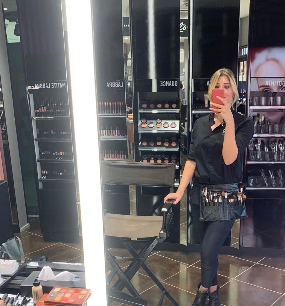 postazione makeup professionale sara redaelli truccatrice